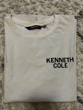 Kenneth Cole White Short Sleeve Logo Tee with Black Print